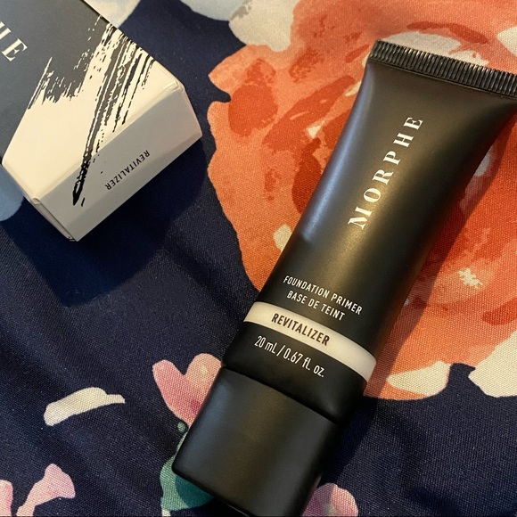 morphe revitalizer foundation primer - Picture 2 of 3